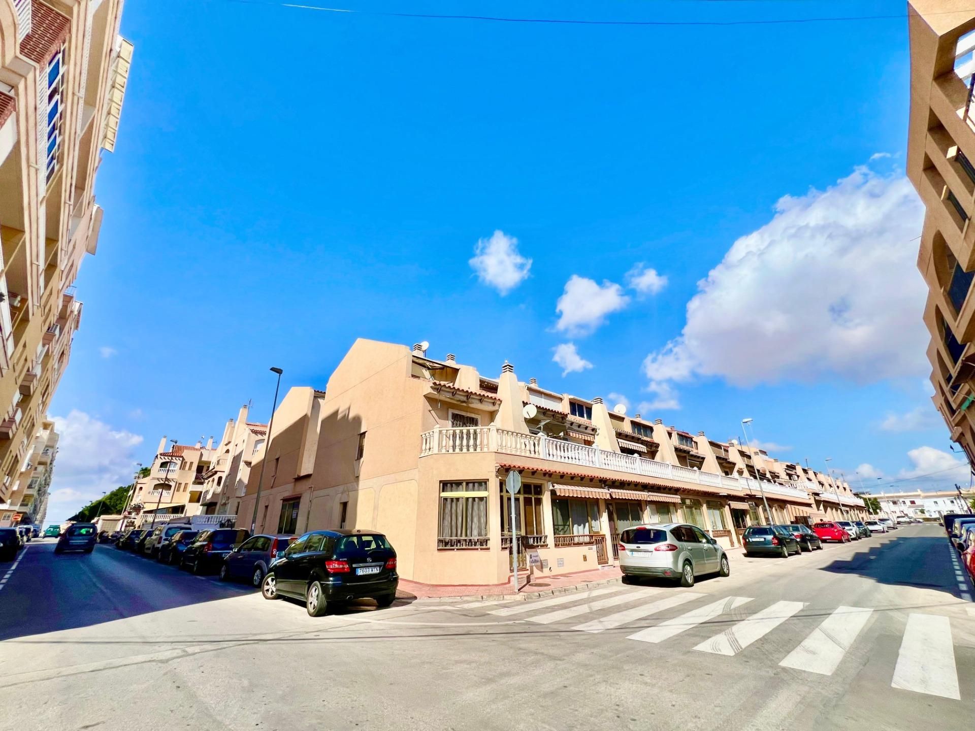 Exterior view of Duplex for sale in Torrevieja  with Air Conditioner and Community pool