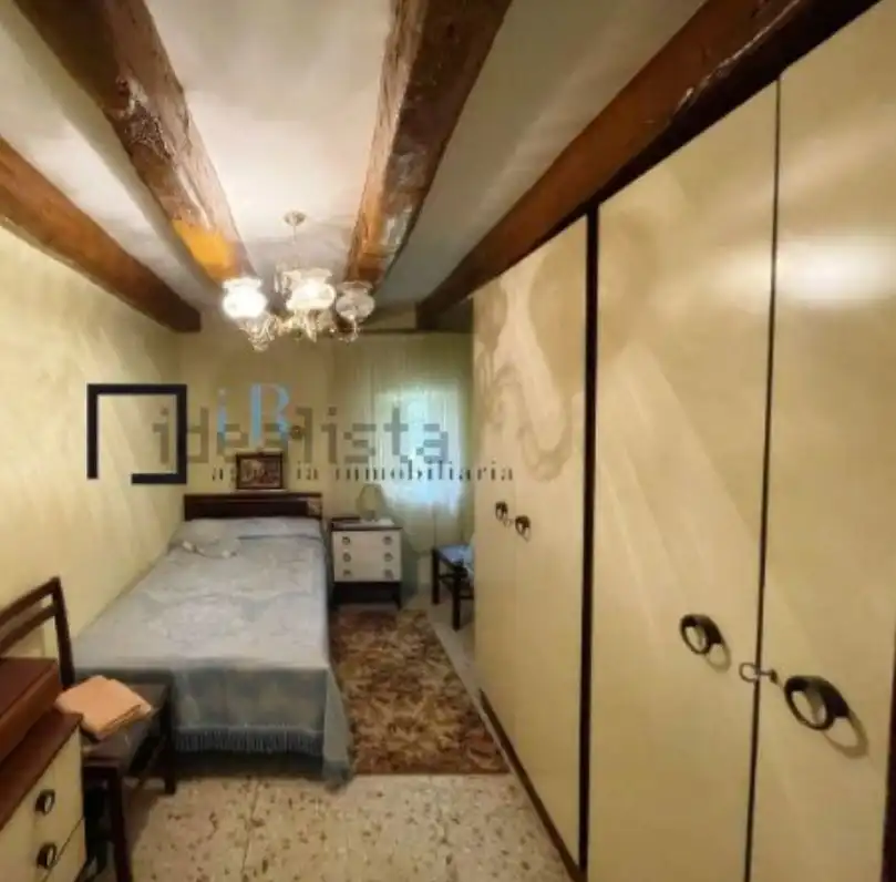 Habitación de Finca rústica en venta en Los Navalucillos con Calefacción, Terraza y Trastero