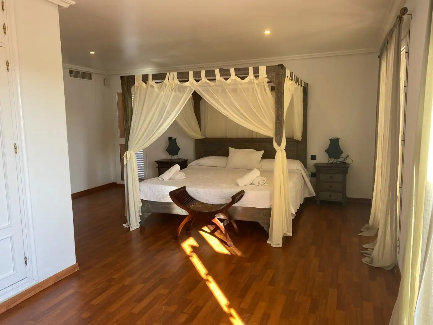 Dormitori de Casa o xalet de lloguer en Sotogrande amb Aire condicionat, Calefacció i Jardí privat