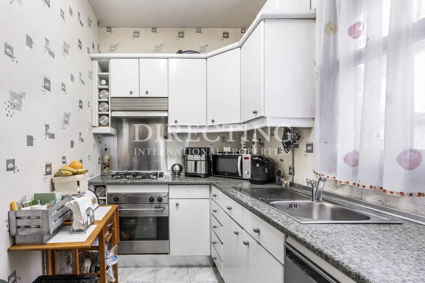 Cuina de Casa o xalet en venda en Madrid amb Aire condicionat, Calefacció i Jardí privat