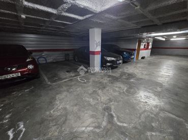 Individuel à vendre à Usera