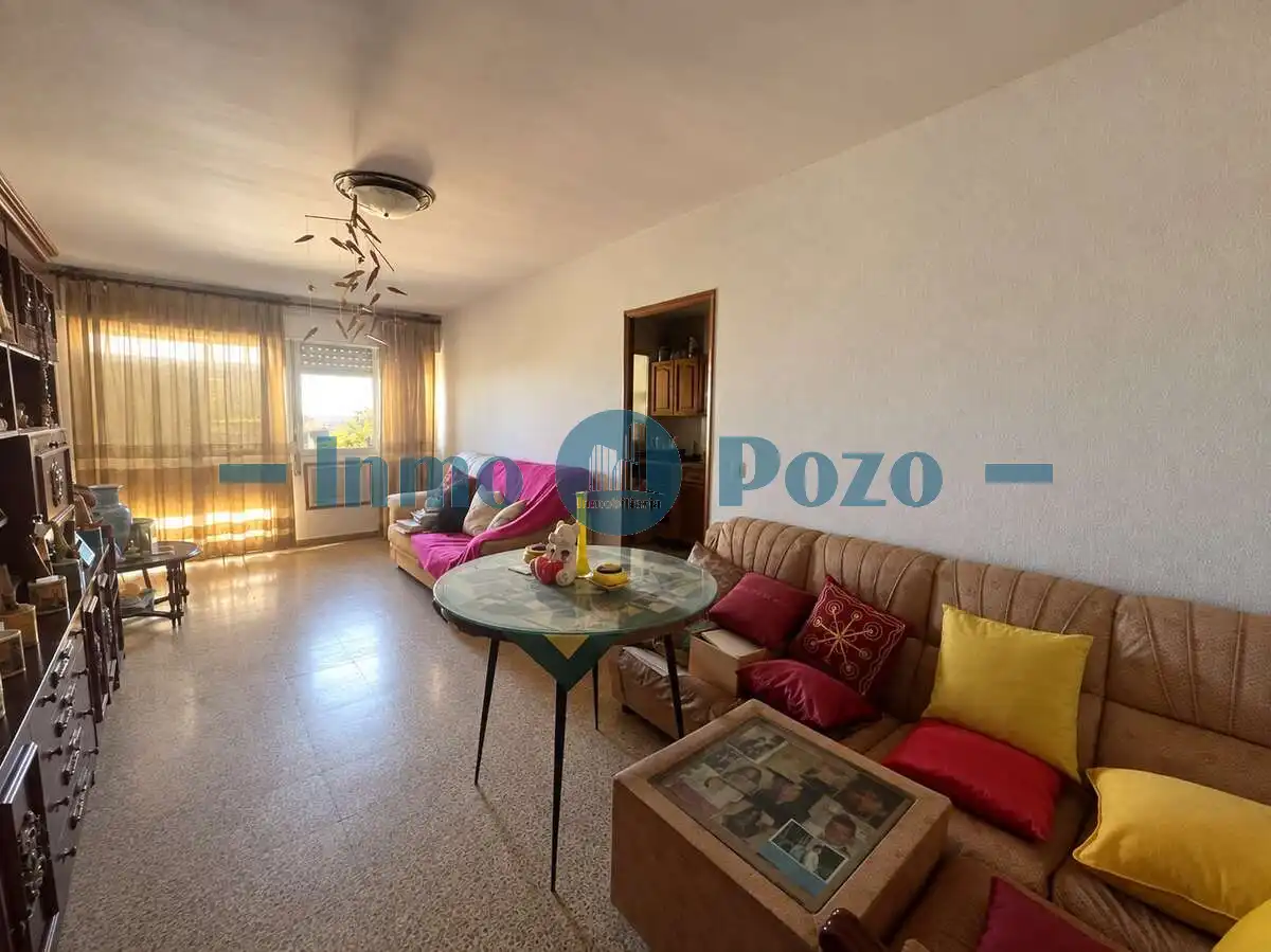 Flat with lift for sale in Almendralejo