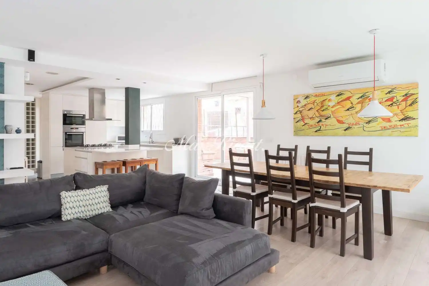 Wohnzimmer von Wohnung zum Verkauf in Barcelona mit Klimaanlage, Heizung und Terrasse