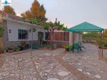Casa amb piscina en venda a Pedanías - Extrarradio