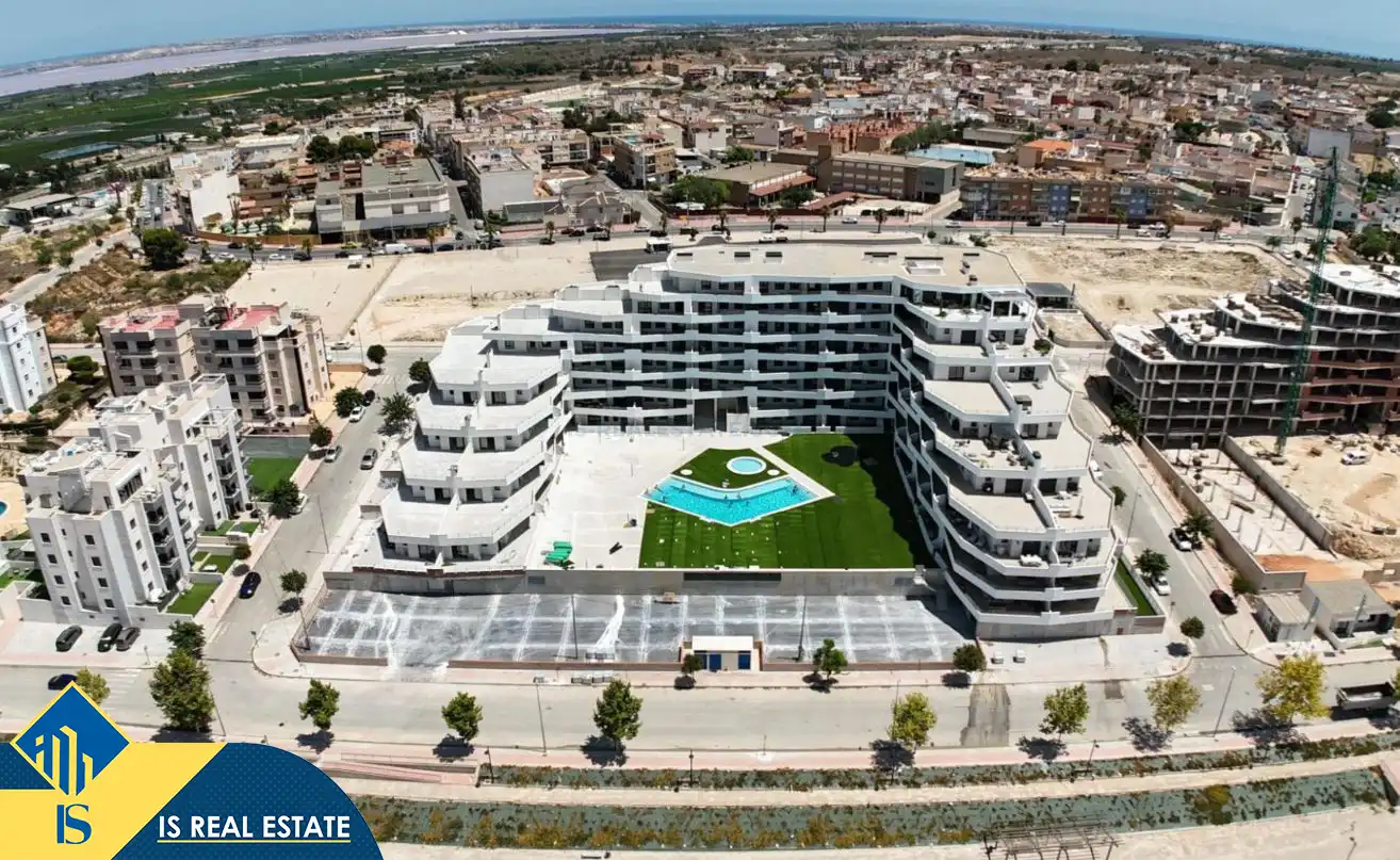 Apartamento con piscina en venta en San Miguel de Salinas, imagen 2