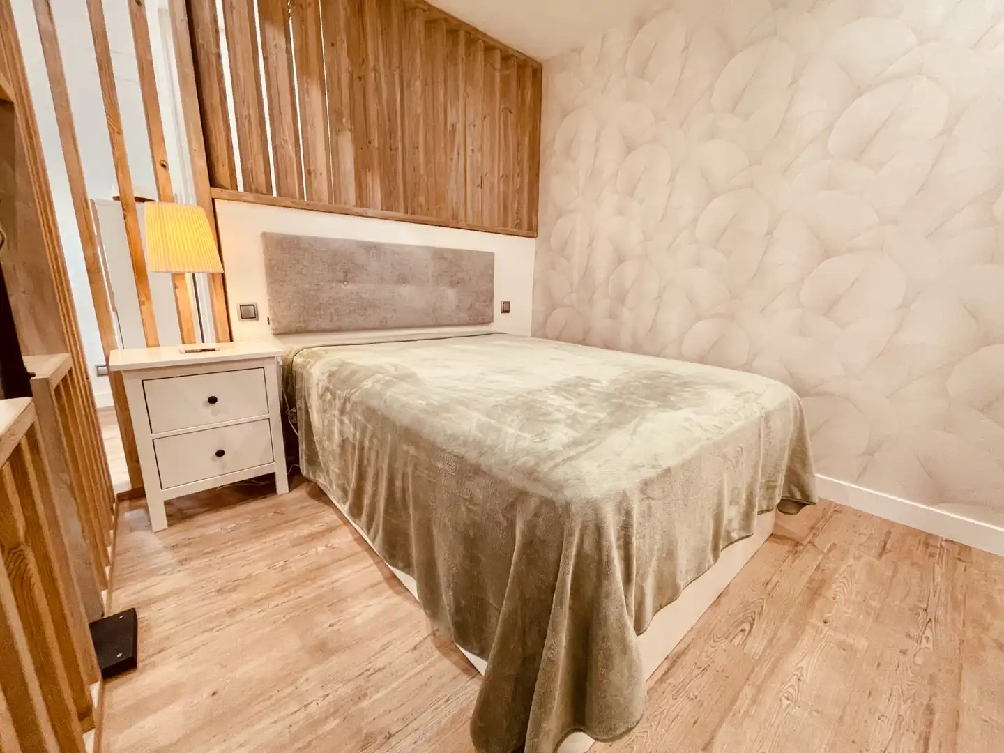 Habitación de Apartamento de alquiler en Madrid con Aire acondicionado, Calefacción y Terraza
