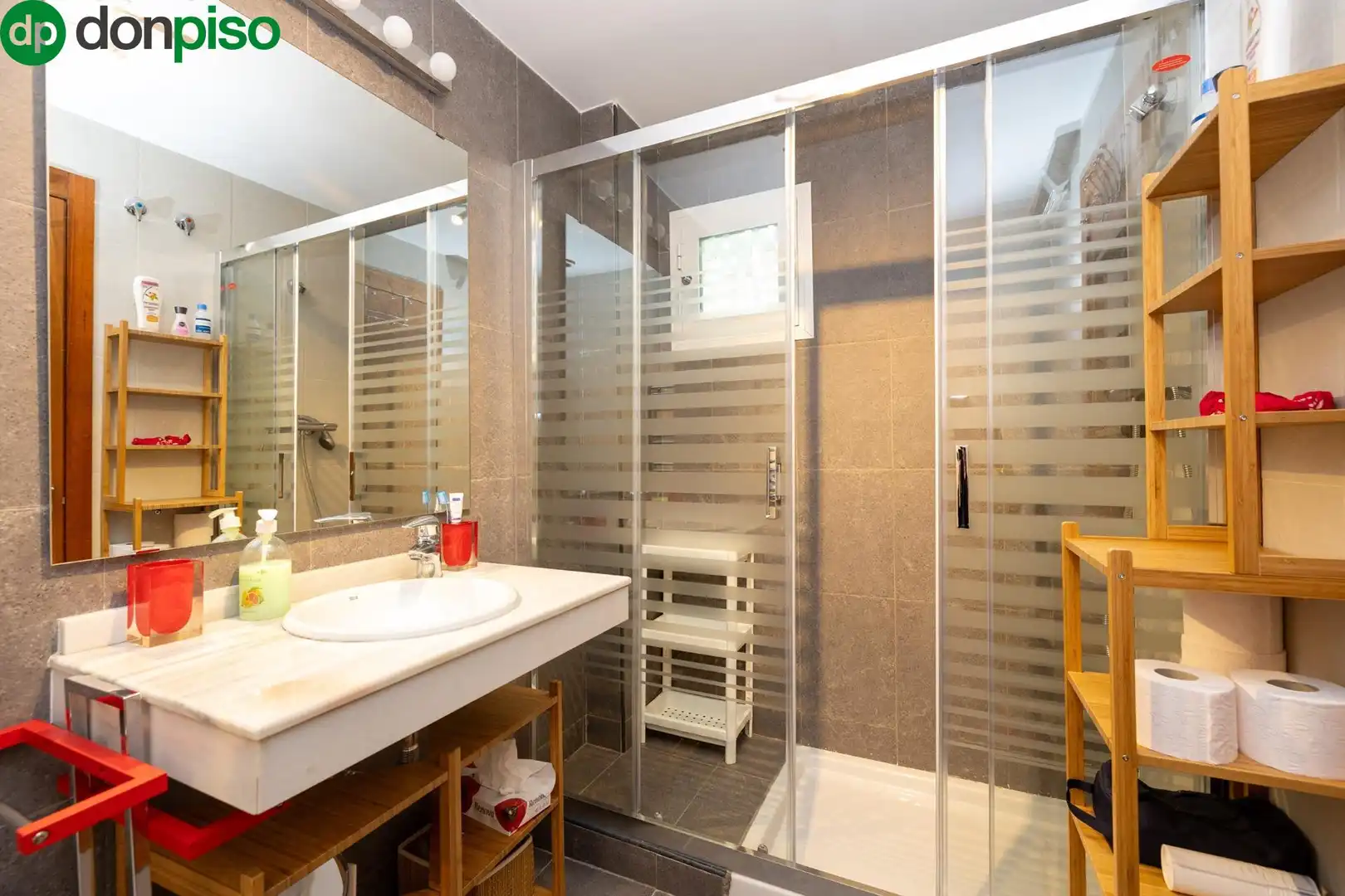 Baño de Piso en venta en Sierra Nevada con Piscina comunitaria