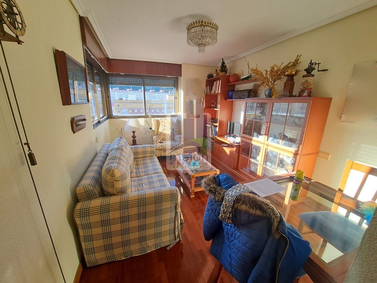 Piso en venta en GUARDIA CIVIL, Reyes Católicos, Centro