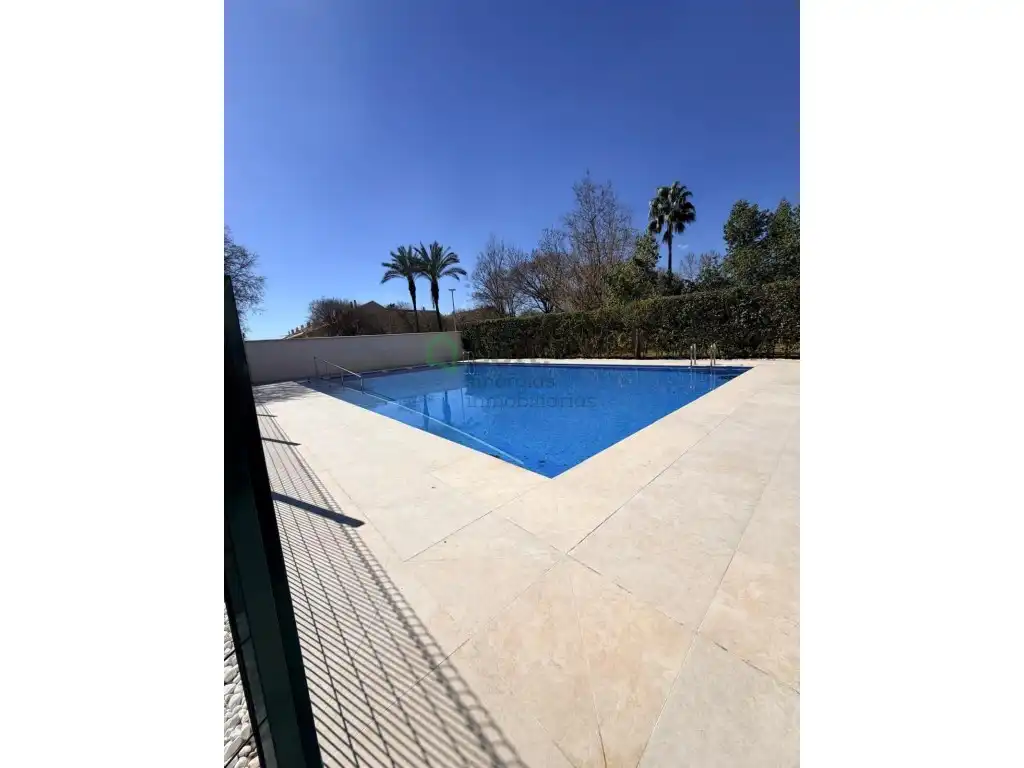 Piscina de Dúplex en venda en Badajoz amb Aire condicionat, Calefacció i Terrassa