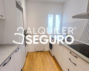 Kitchen of Flat to rent in  Madrid Capital  with Heating