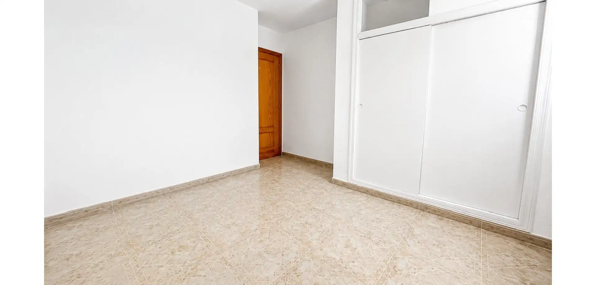 Dormitori de Finca rústica en venda en Orihuela amb Terrassa, Traster i Balcó