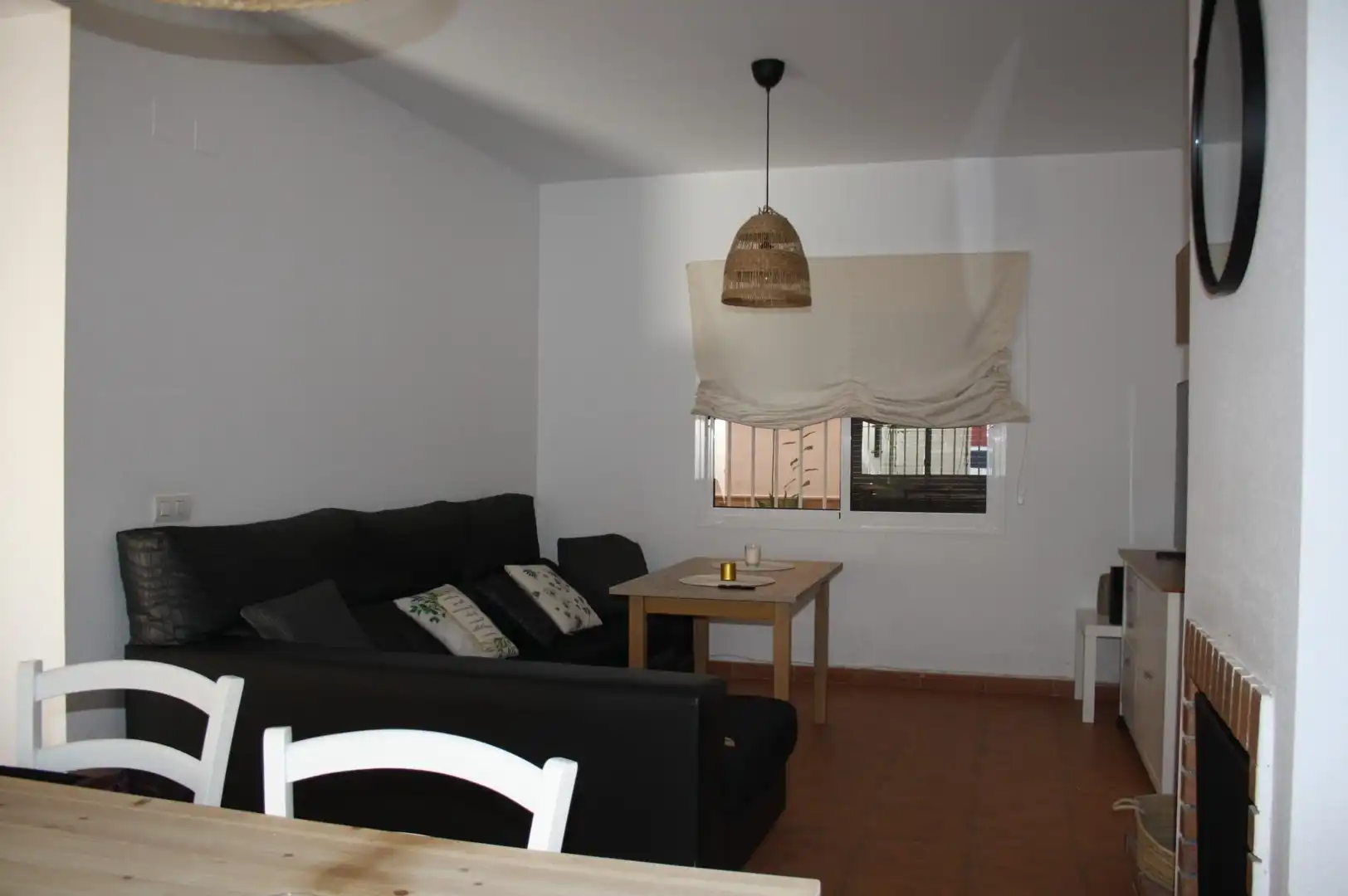 Sala d'estar de Casa adosada en venda en Carrión de los Céspedes