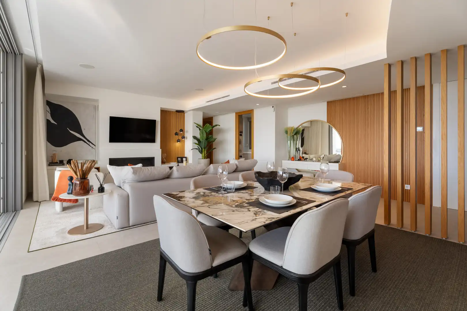Dining room of Apartments for sale in Benahavís  with Air Conditioner, Terrace and Storage room