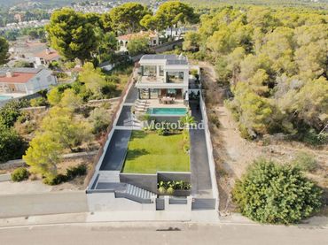Casa con piscina en venta en Calle Cunit Park