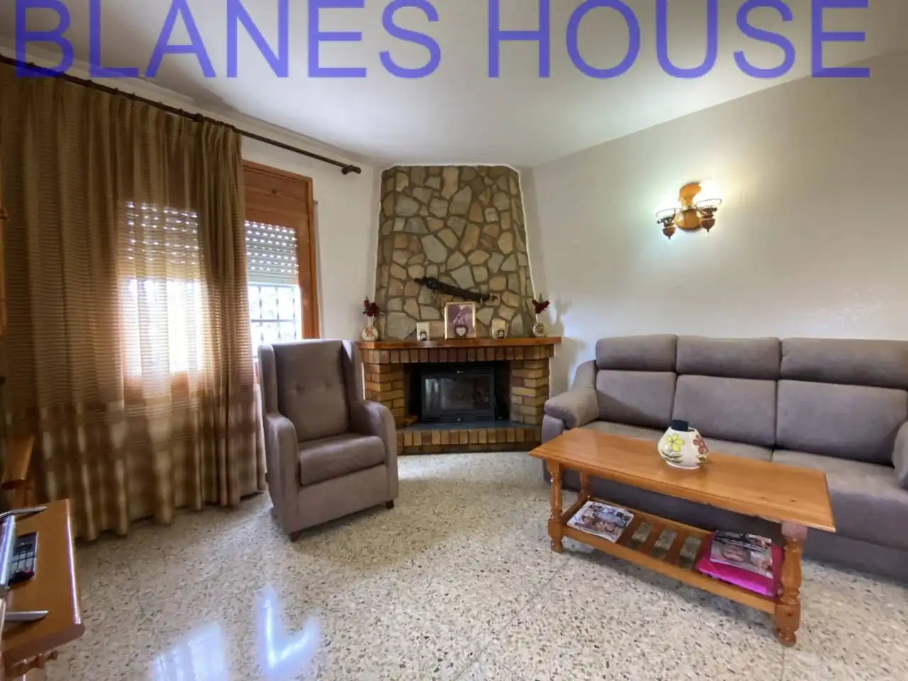 Sala de estar de Casa o chalet en venta en Maçanet de la Selva con Aire acondicionado, Jardín privado y Terraza