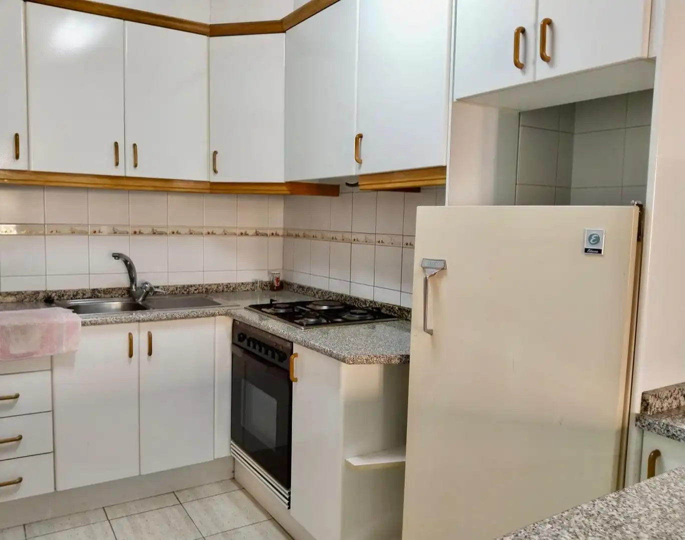 Cuina de Casa o xalet en venda en Penàguila amb Terrassa, Traster i Moblat