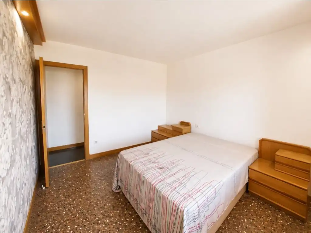 Habitación de Piso en venta en Vilafranca del Penedès con Amueblado, Horno y Balcón