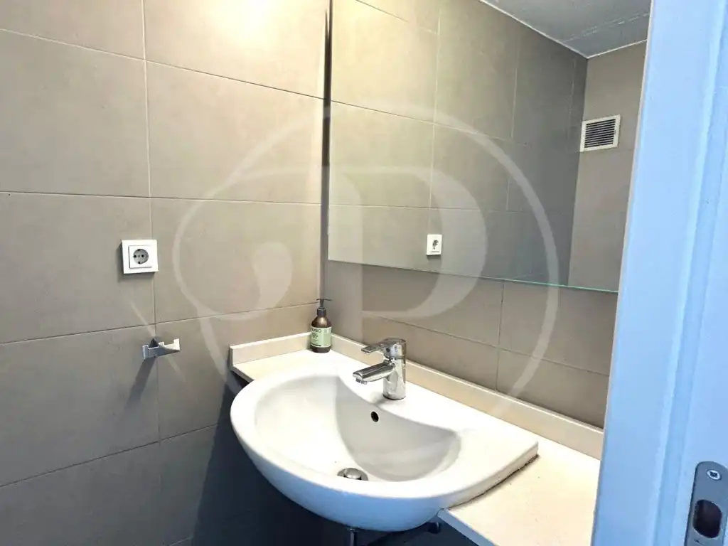 Badezimmer von Wohnung zum Verkauf in Xirivella mit Klimaanlage, Terrasse und Schwimmbad