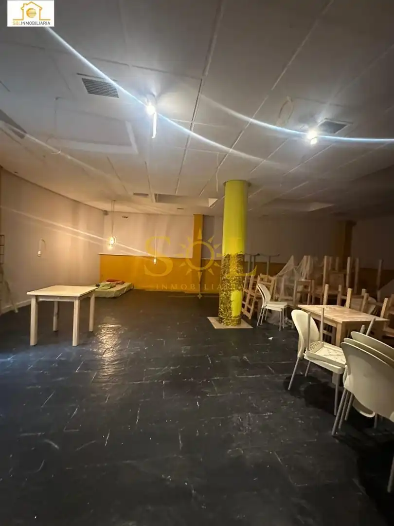 Locale commerciale in affitto a Calle Cascaleria 3, imagen 5