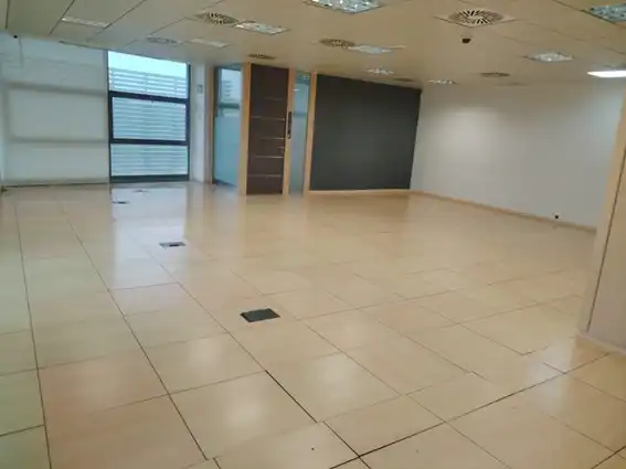 Local comercial en venda a Centro, imagen 9