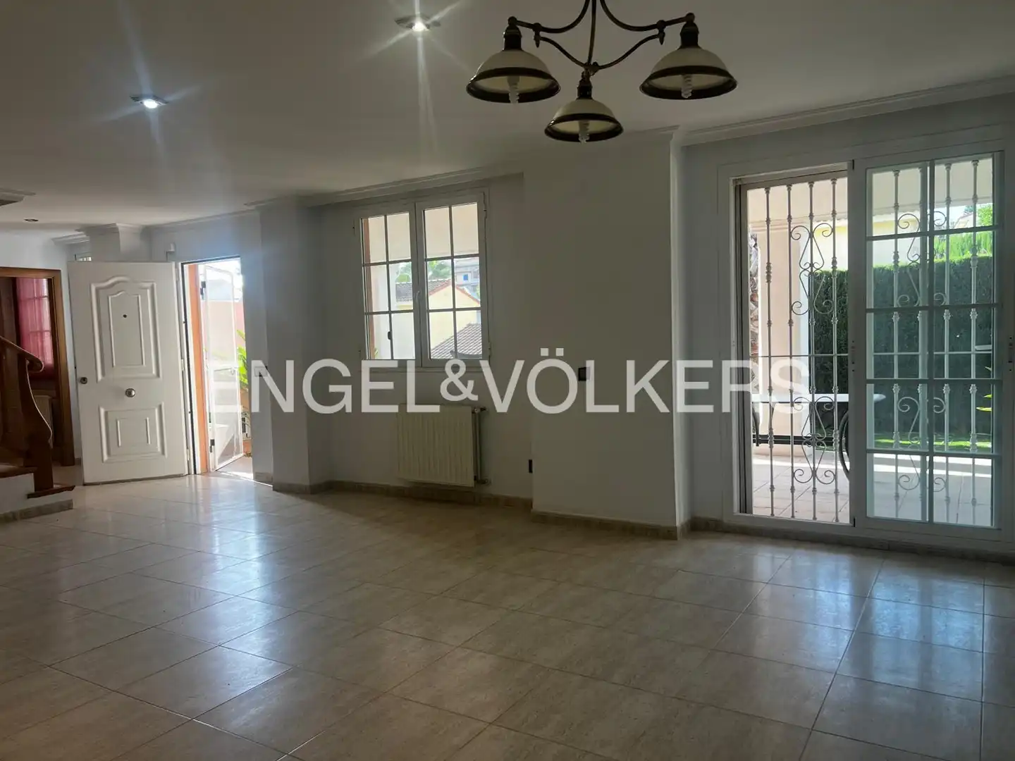 Casa o chalet de alquiler en Riba-roja de Túria con Aire acondicionado, Calefacción y Jardín privado