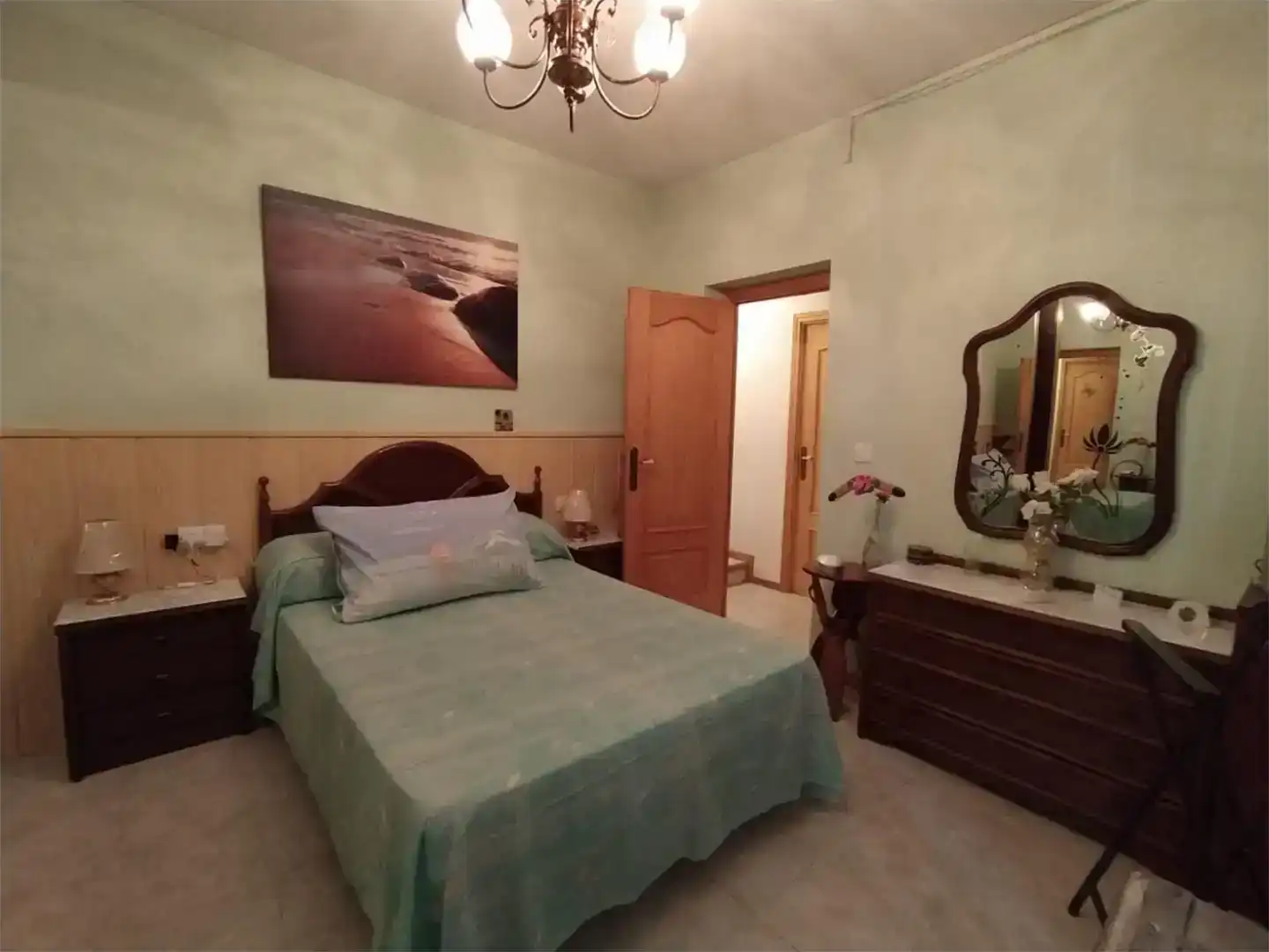 Dormitori de Casa o xalet en venda en El Pino de Tormes amb Piscina, Moblat i Forn