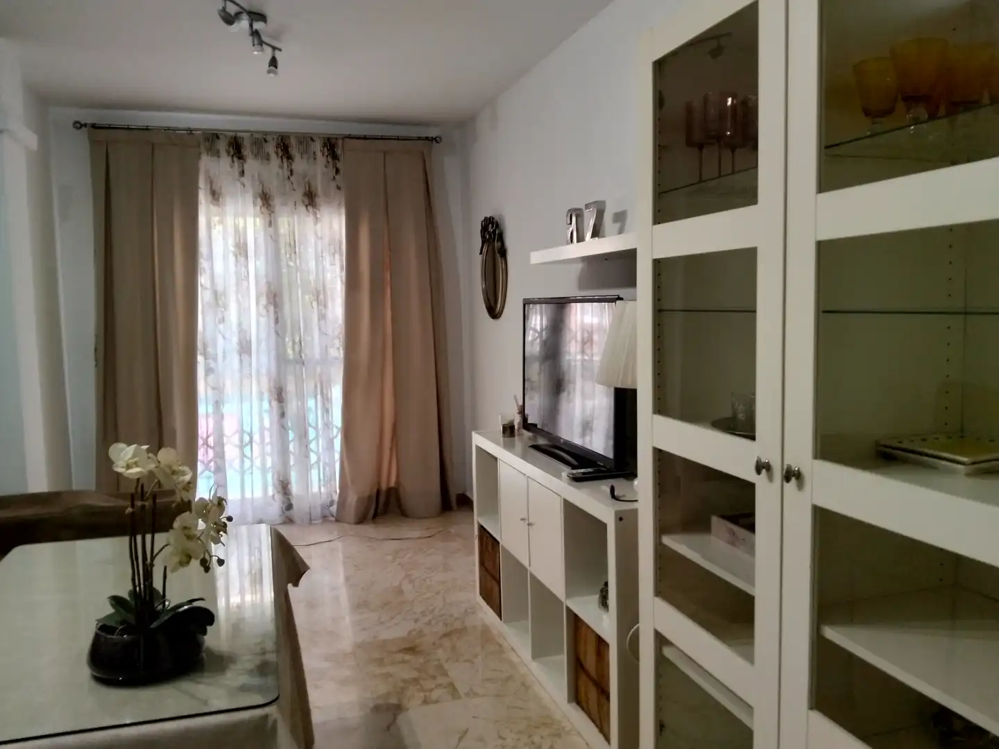 Sala d'estar de Apartament de lloguer en Málaga amb Moblat