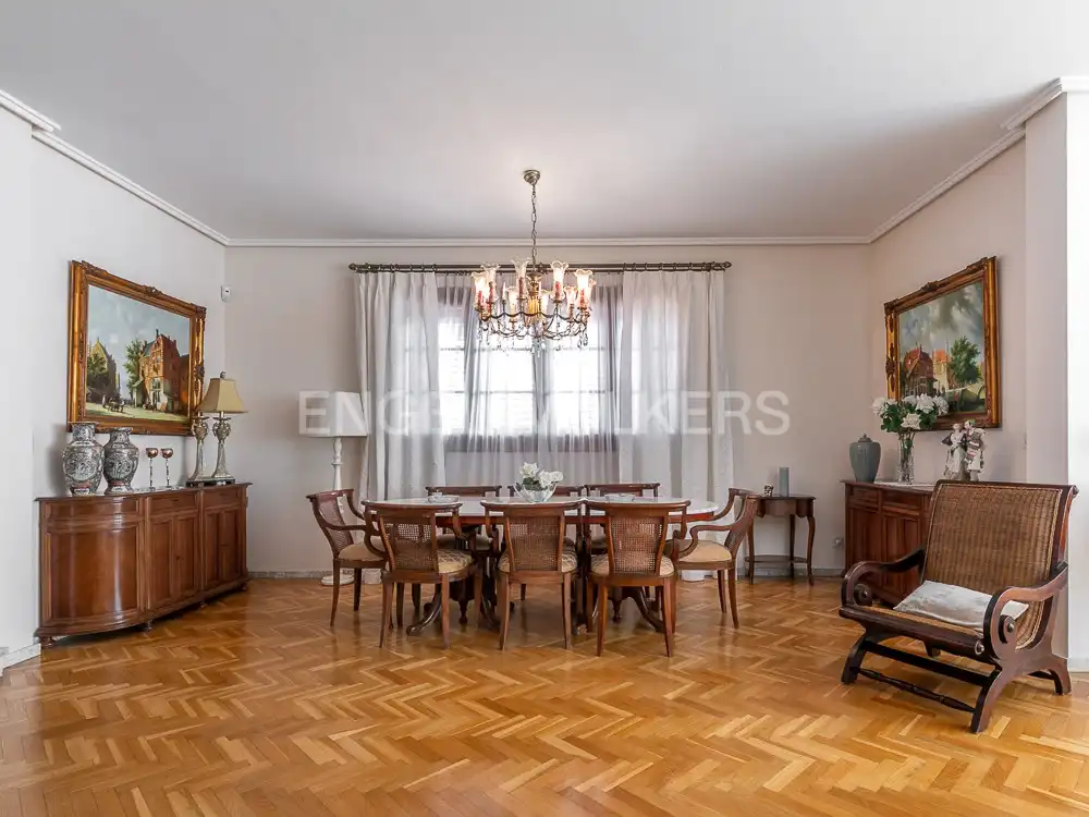 Comedor de Casa o chalet en venta en Paterna con Calefacción, Jardín privado y Parquet