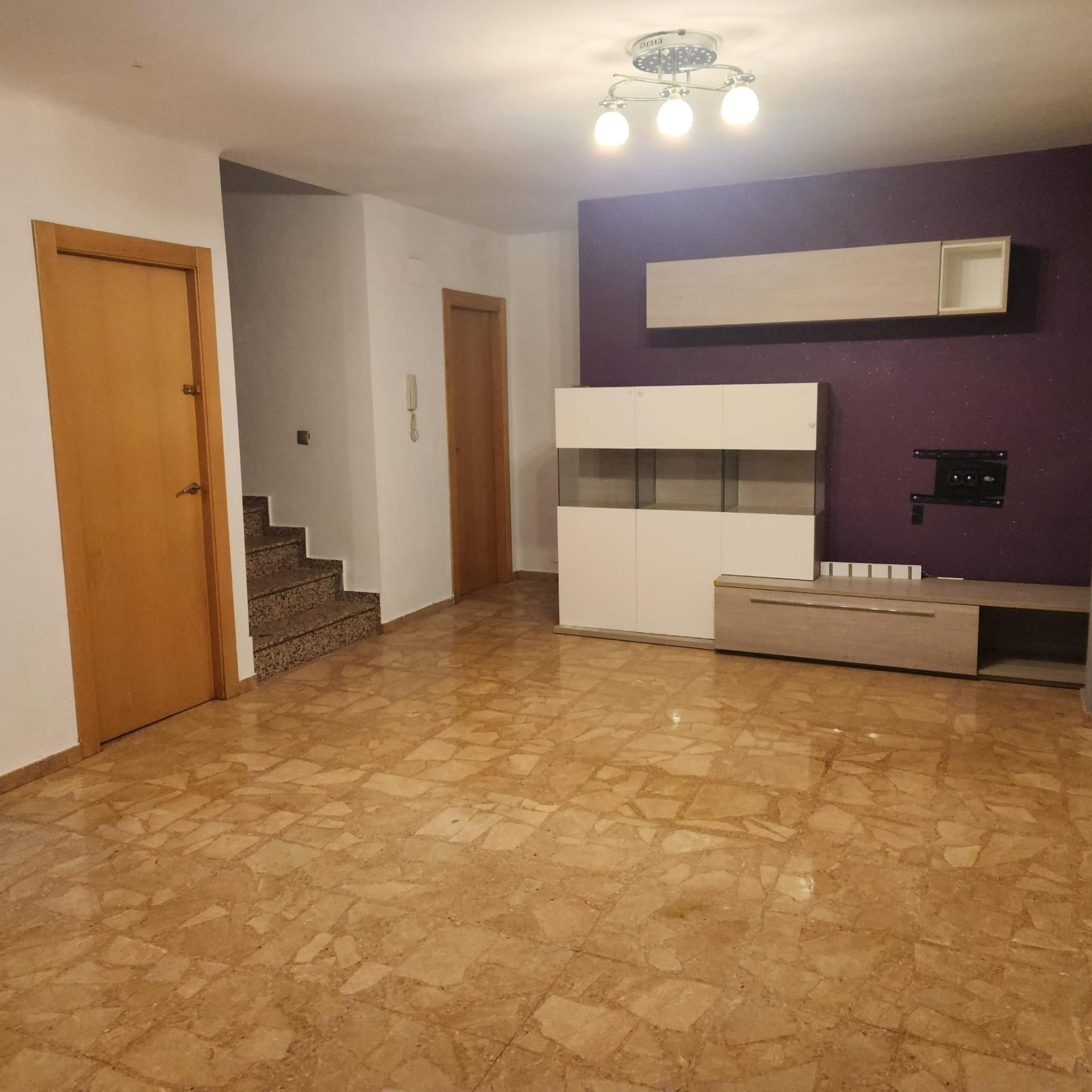 Casa adosada en venda