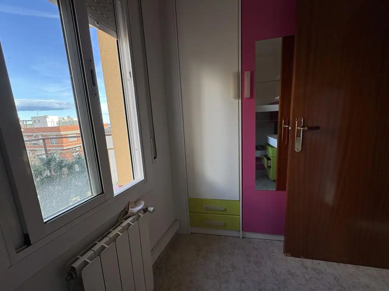 Habitación de Piso en venta en Badalona con Aire acondicionado y Terraza