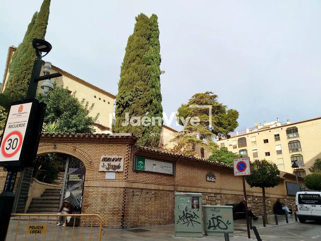 Exterior view of Detached homes for sale in Jaén  with Terrace and Balcony