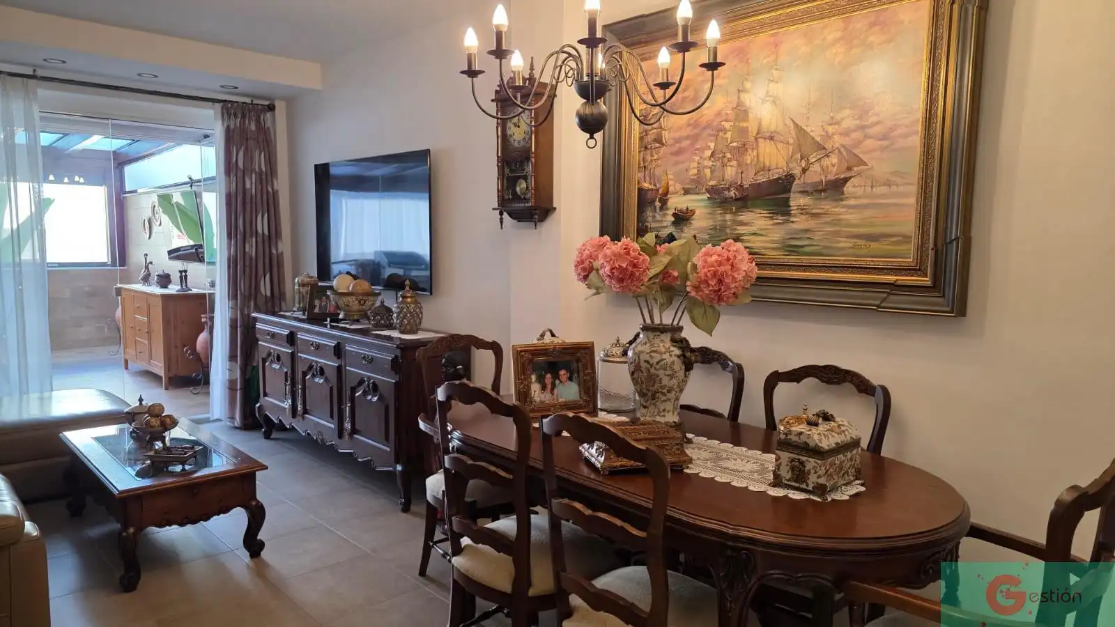 Apartamento con piscina en venta en Estepona Pueblo, imagen 2