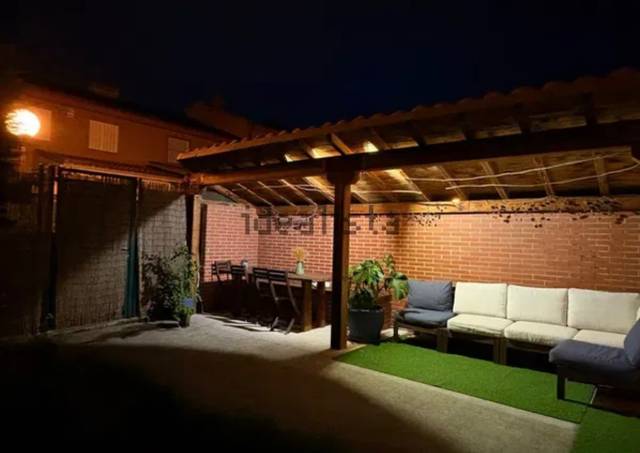 Casa adosada en Venta en La Fresneda