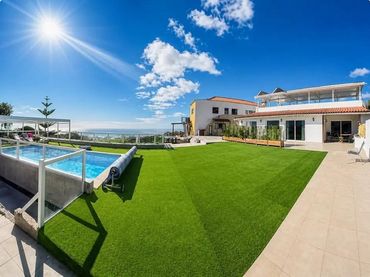 Casa rústica con piscina en venta en San Miguel