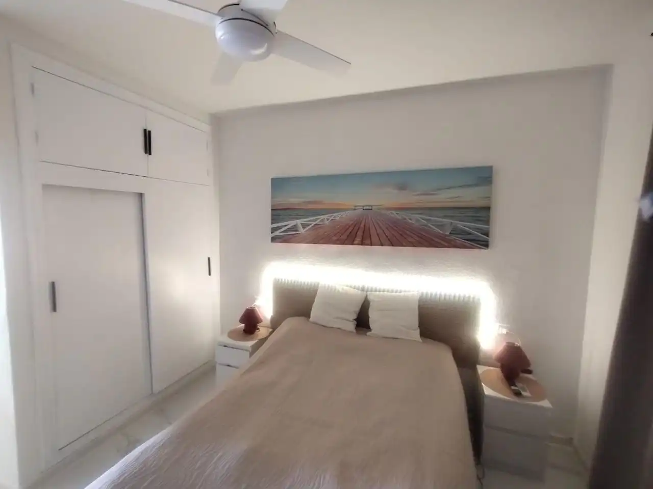 Dormitori de Pis en venda en Torrevieja amb Aire condicionat, Terrassa i Piscina comunitària