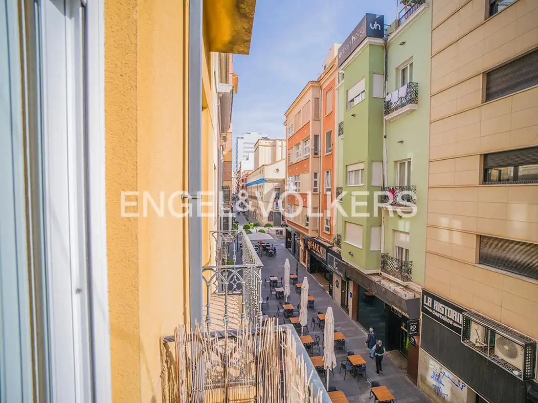 Terrassa de Pis en venda en Alicante / Alacant amb Aire condicionat, Calefacció i Balcó