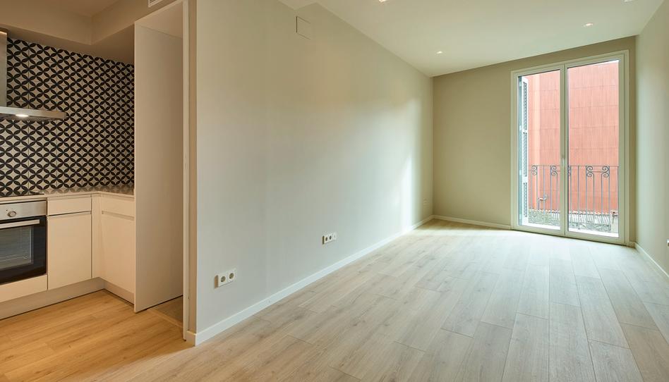 Foto 1 de Pis de lloguer a Carrer de València, 595, El Camp de l'Arpa del Clot, Barcelona