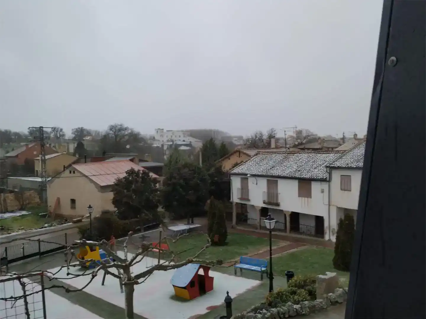 Jardí de Casa adosada en venda en Turégano amb Balcó