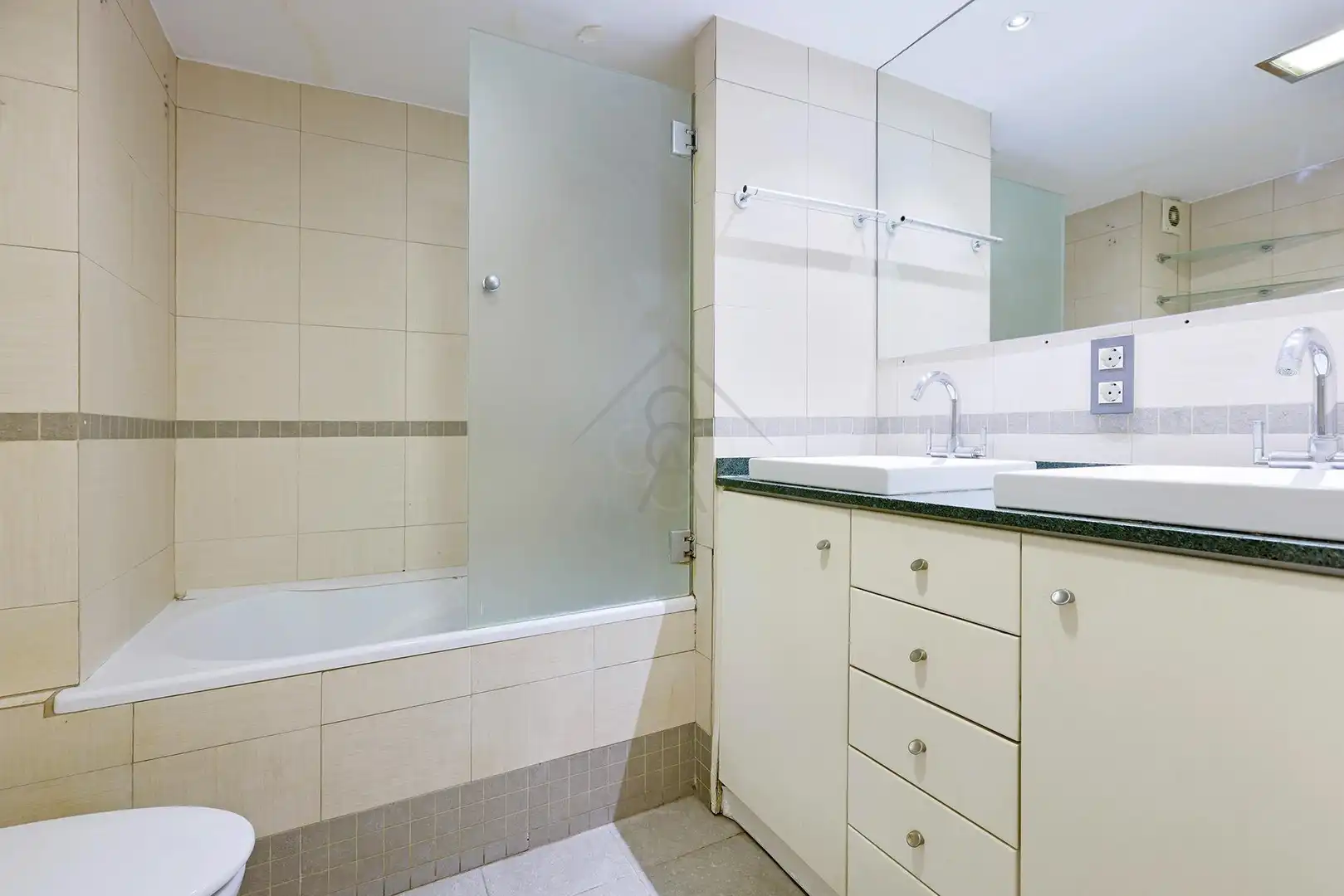 Baño de Piso en venta en Barcelona con Aire acondicionado y Parquet