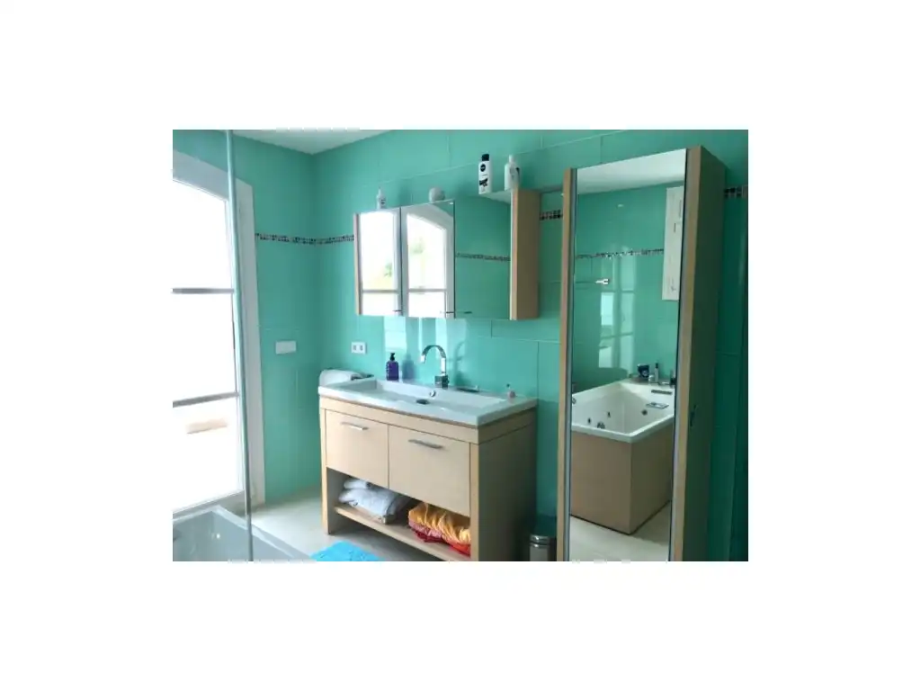 Badezimmer von Haus oder Chalet zum Verkauf in L'Escala mit Klimaanlage, Terrasse und Schwimmbad