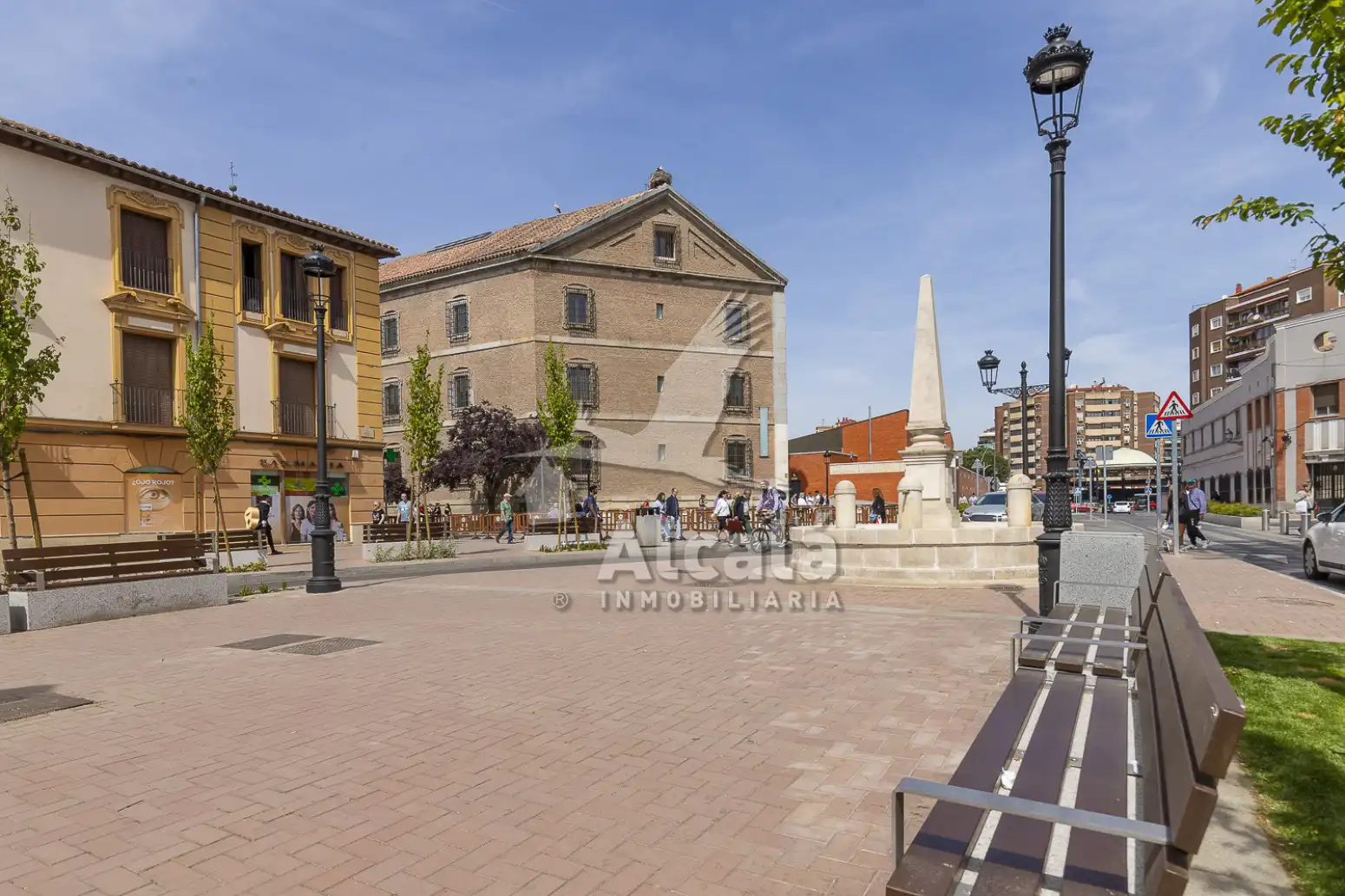 Vista exterior de Casa adosada en venta en Alcalá de Henares