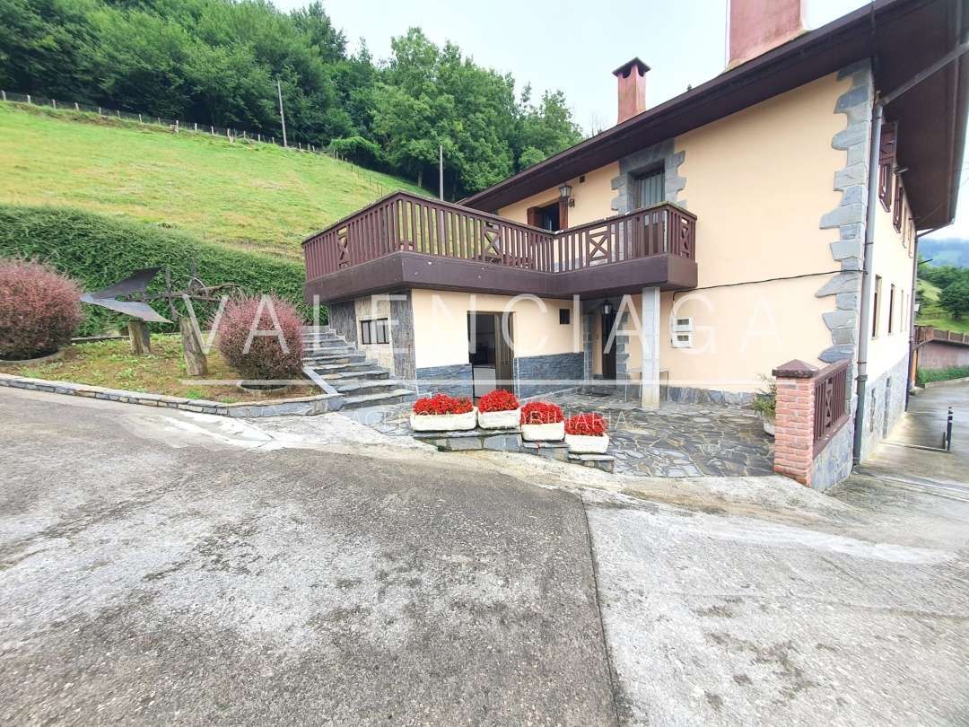 Exterior view of House or chalet for sale in Zaldibia  with Heating, Terrace and Balcony