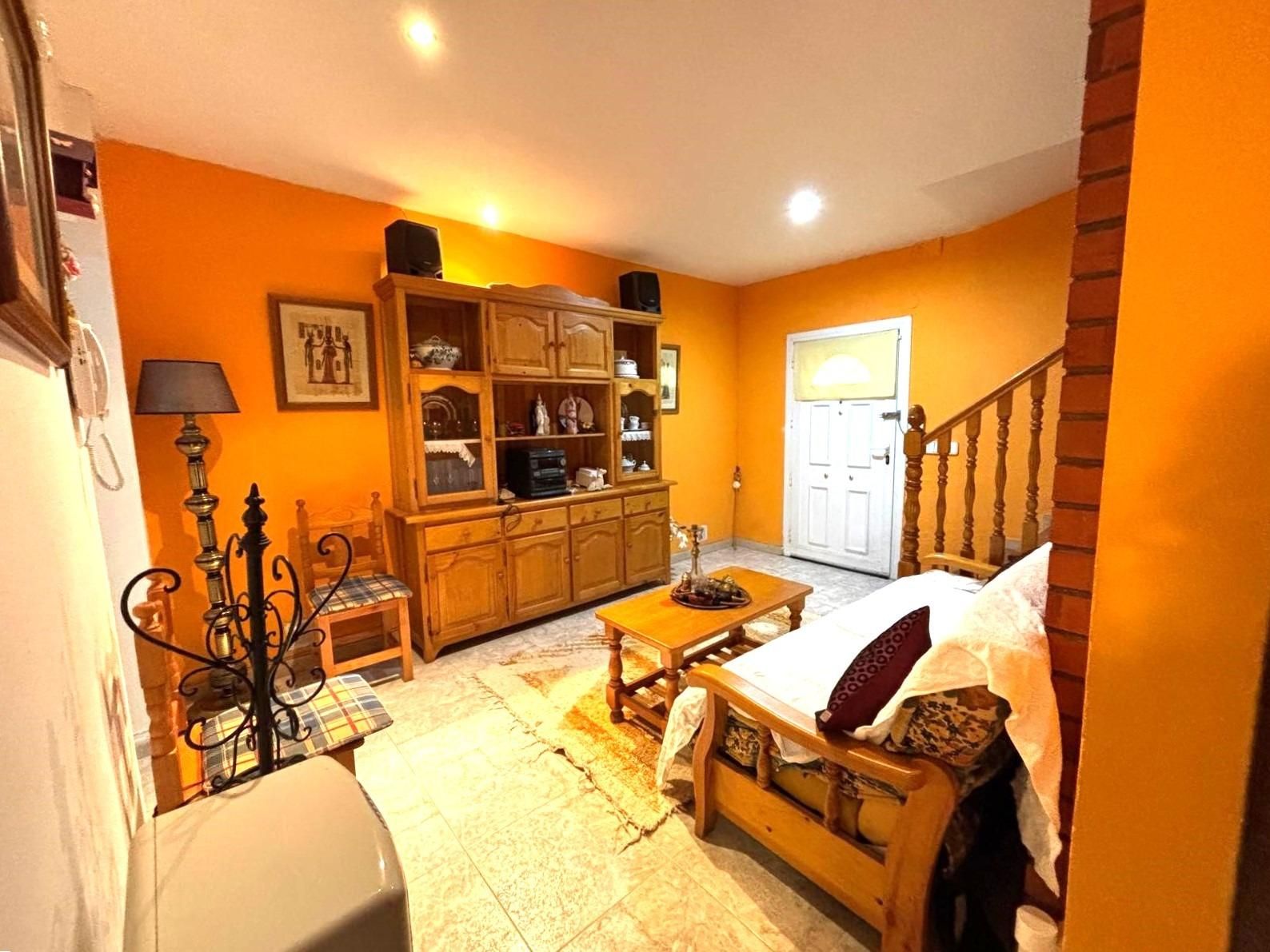 Sala d'estar de Casa o xalet de lloguer en Utebo amb Calefacció