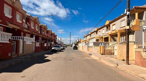 Foto 2 de Casa adosada en venda a Calle Islas Columbretes, Islas Menores - Mar de Cristal, Murcia