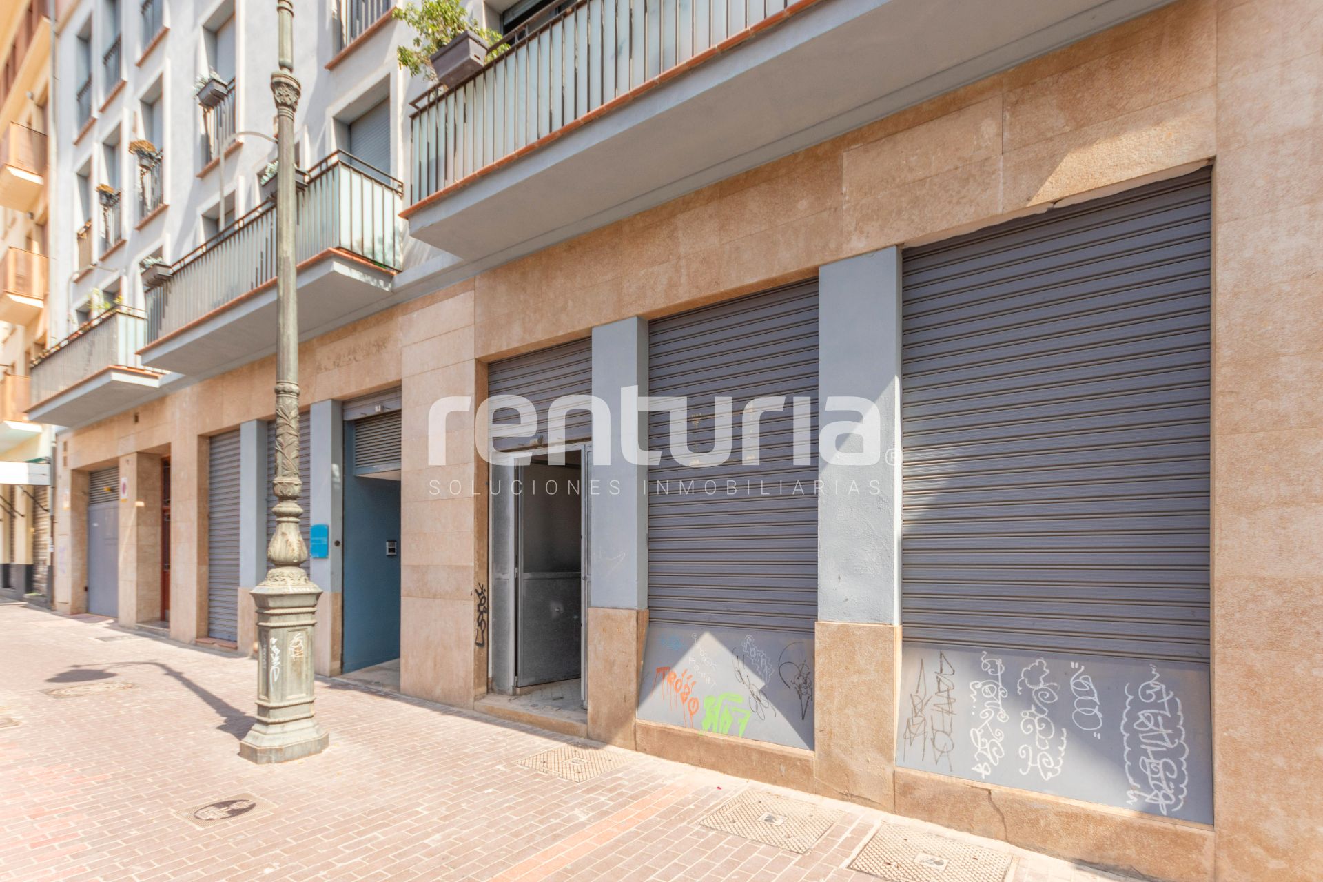 Vista exterior de Local en venda en  Valencia Capital