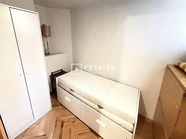 Habitación de Piso de alquiler en Madrid con Amueblado