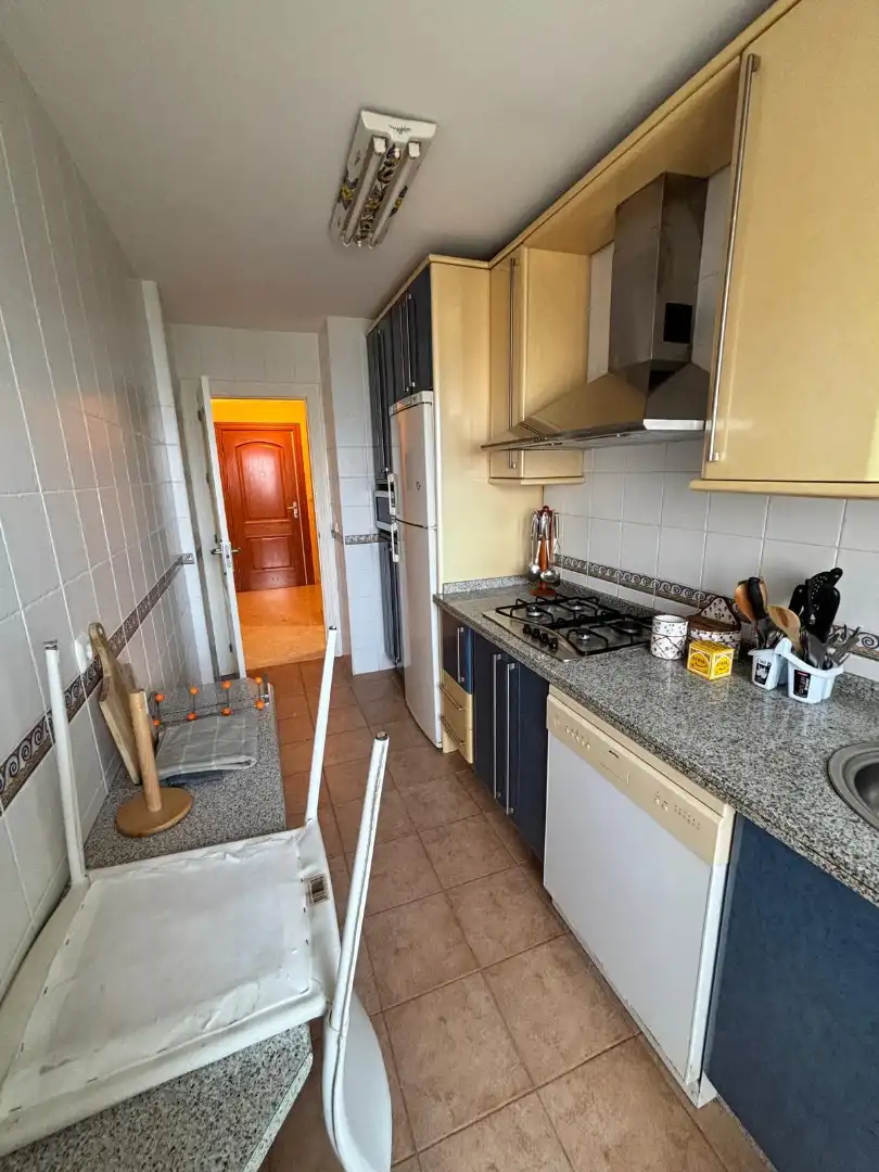 Cocina de Ático de alquiler en Motril con Aire acondicionado, Calefacción y Jardín privado