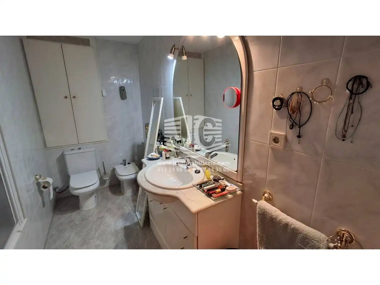Badezimmer von Wohnung zum Verkauf in Tortosa mit Klimaanlage, Terrasse und Möbliert
