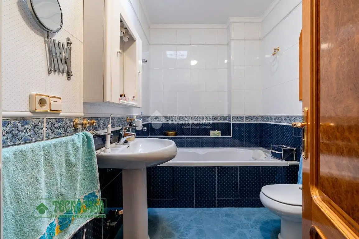 Bathroom of Houses for sale in Las Norias