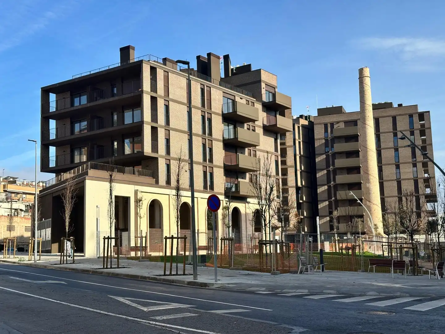 Außenansicht von Geschaftsraum zur Miete in Manresa mit Klimaanlage